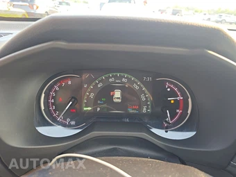 2025 Toyota RAV4 LE - miniatura 12