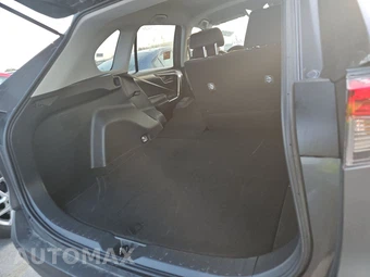 2025 Toyota RAV4 LE - miniatura 16