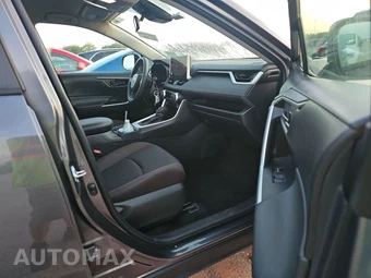 2025 Toyota RAV4 LE - miniatura 8