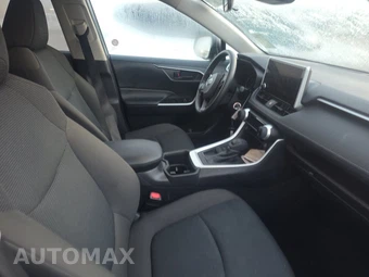 2025 Toyota RAV4 LE - miniatura 8