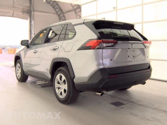 2025 Toyota RAV4 LE - miniatura 6