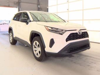 2025 Toyota RAV4 LE - miniatura 3