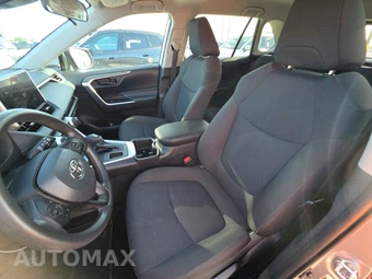 2025 Toyota RAV4 LE - miniatura 7
