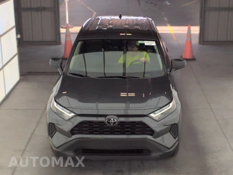 2025 Toyota RAV4 LE - miniatura 2