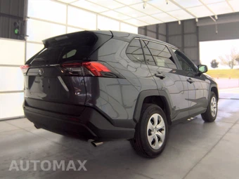 2025 Toyota RAV4 LE - miniatura 4