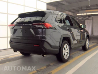 2025 Toyota RAV4 LE - miniatura 4