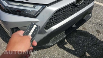2025 Toyota RAV4 LE - miniatura 20