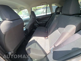2025 Toyota RAV4 LE - miniatura 13