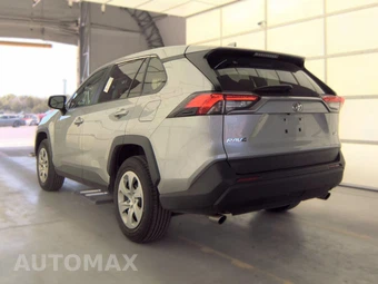 2025 Toyota RAV4 LE - miniatura 6
