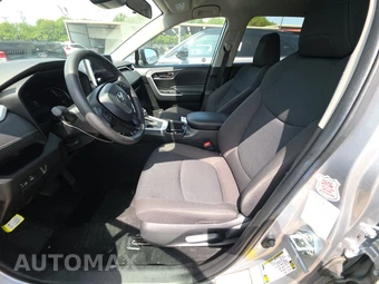 2025 Toyota RAV4 LE - miniatura 7