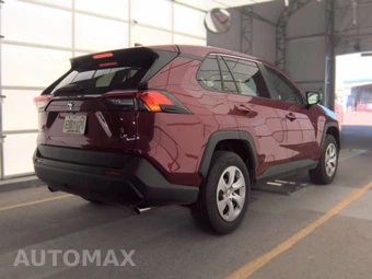 2025 Toyota RAV4 LE - miniatura 4