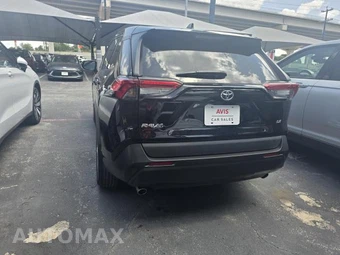 2025 Toyota RAV4 LE - miniatura 20