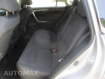 2025 Toyota RAV4 LE - miniatura 10