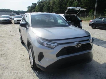 2025 Toyota RAV4 LE - miniatura 4