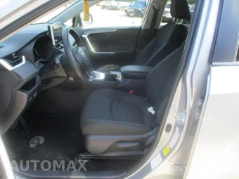 2025 Toyota RAV4 LE - miniatura 5