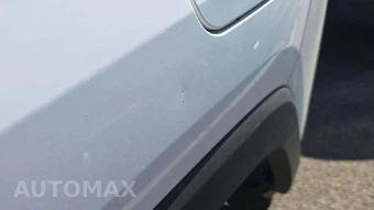 2025 Toyota RAV4 LE - miniatura 19