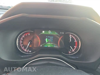2025 Toyota RAV4 LE - miniatura 12