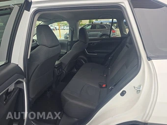 2025 Toyota RAV4 LE - miniatura 13