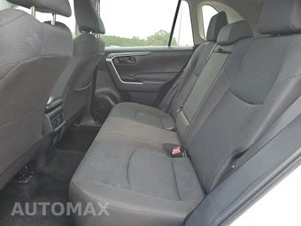 2025 Toyota RAV4 LE - miniatura 13