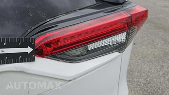 2025 Toyota RAV4 LE - miniatura 25