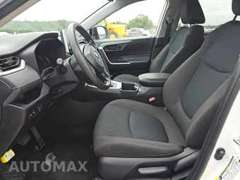 2025 Toyota RAV4 LE - miniatura 7