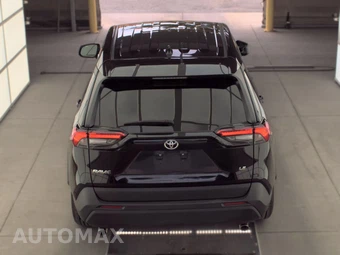 2025 Toyota RAV4 LE - miniatura 5