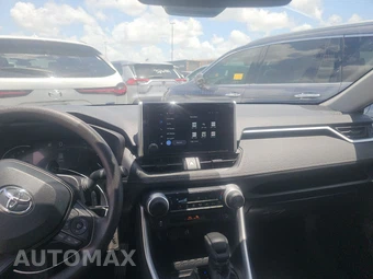 2025 Toyota RAV4 LE - miniatura 11