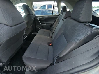 2025 Toyota RAV4 LE - miniatura 13