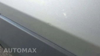 2025 Toyota RAV4 LE - miniatura 23