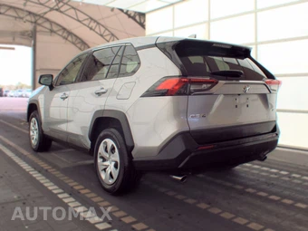 2025 Toyota RAV4 LE - miniatura 6