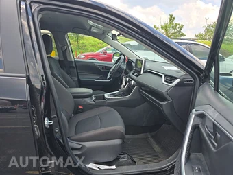 2025 Toyota RAV4 LE - miniatura 14