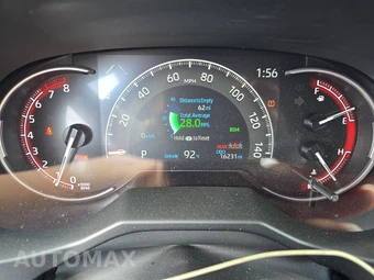 2025 Toyota RAV4 LE - miniatura 18