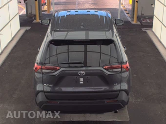 2025 Toyota RAV4 LE – miniatura 5