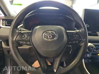 2025 Toyota RAV4 LE - miniatura 10