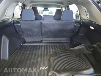 2025 Toyota RAV4 LE - miniatura 16