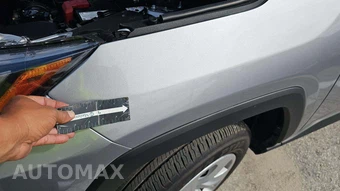 2025 Toyota RAV4 LE – miniatura 21