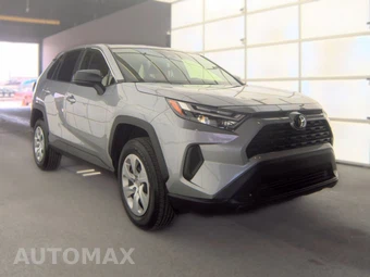 2025 Toyota RAV4 LE – miniatura 3