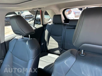 2025 Toyota RAV4 Limited - miniatura 16