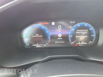 2025 Toyota RAV4 Limited - miniatura 12