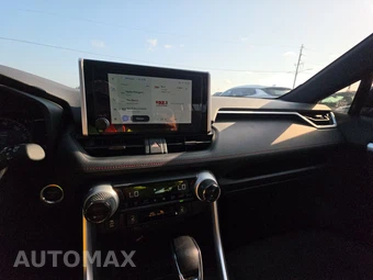 2025 Toyota RAV4 Plug-In Hybrid SE - miniatura 11