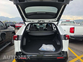 2025 Toyota RAV4 Plug-In Hybrid SE - miniatura 14