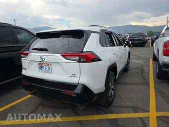 2025 Toyota RAV4 Plug-In Hybrid SE - miniatura 3