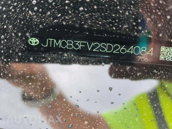 2025 Toyota RAV4 Plug-In Hybrid SE - miniatura 5