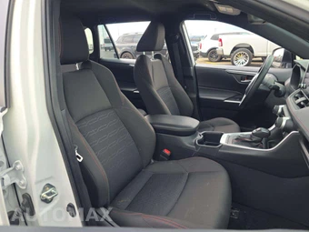 2025 Toyota RAV4 Plug-In Hybrid SE - miniatura 18