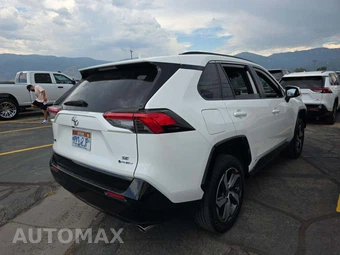 2025 Toyota RAV4 Plug-In Hybrid SE - miniatura 3