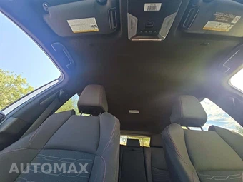 2025 Toyota RAV4 Plug-In Hybrid SE - miniatura 10
