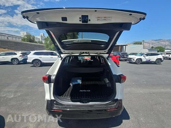 2025 Toyota RAV4 Plug-In Hybrid SE - miniatura 14