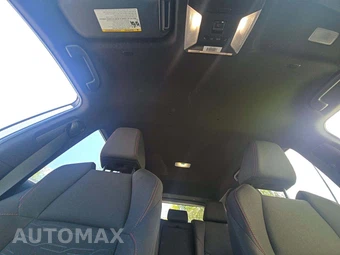 2025 Toyota RAV4 Plug-In Hybrid SE - miniatura 11