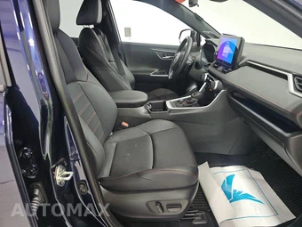 2025 Toyota RAV4 Plug-In Hybrid XSE - miniatura 8
