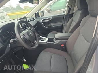 2025 Toyota RAV4 XLE - miniatura 13